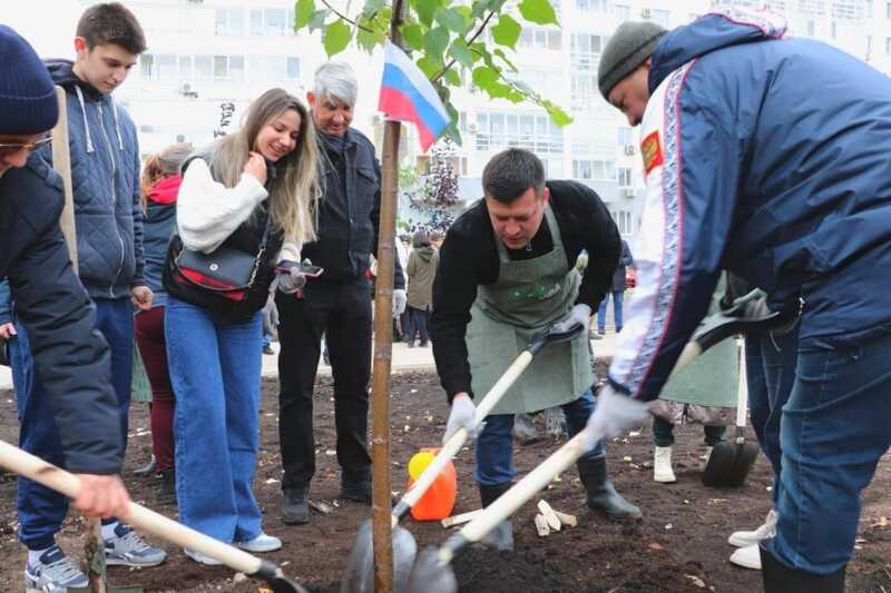 В Уфе демонтировали аллею "героев СВО" для строительства делового центра и жилого дома