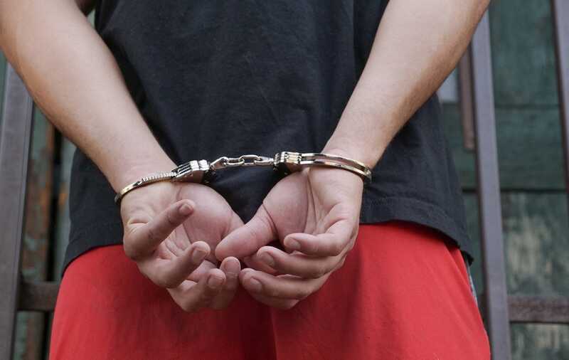 Подростка из Казани наказали за граффити с упоминанием Навального