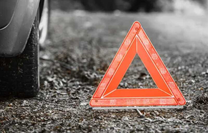 В Волгограде катафалк врезался в подземный переход: имеются погибшие