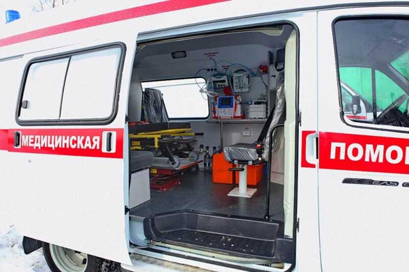 Полиция выясняет обстоятельства падения девочки из окна в Югре