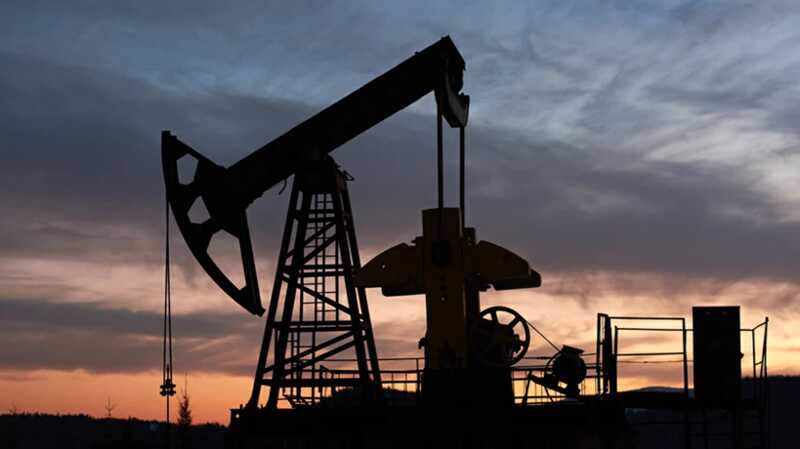 Стоимость нефти снизилась до годового минимума