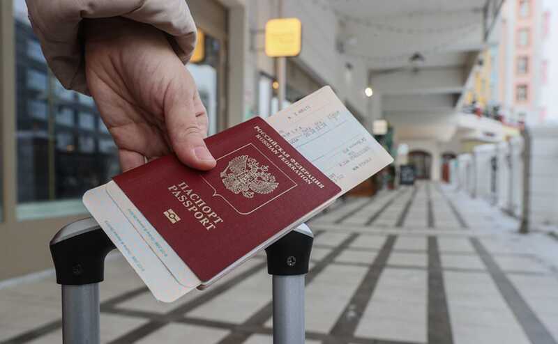 Литва больше не будет принимать российские загранпаспорта старого образца
