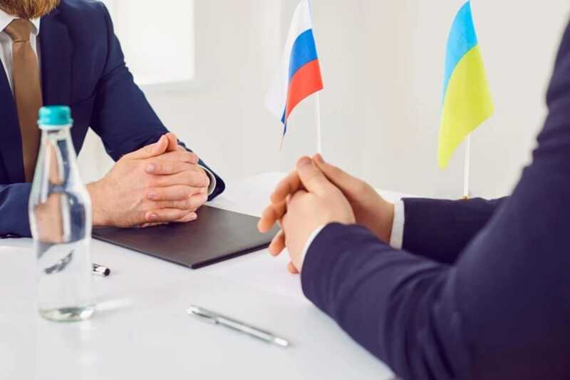 Делегация из России отправилась в Стамбул для проведения переговоров с Украиной